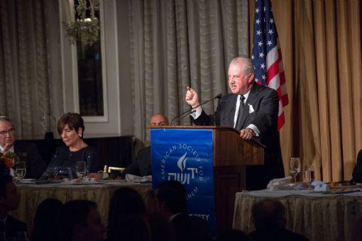 The American Society for Yad Vashem hosted their Annual Tribute Dinner in New York on Sunday, November 15th, Commemorating 70 Years Since Liberation, chaired by Mark Moskowitz